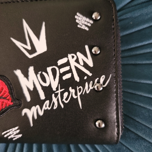 Disney loungefly cruella wallet - Picture 8 of 8